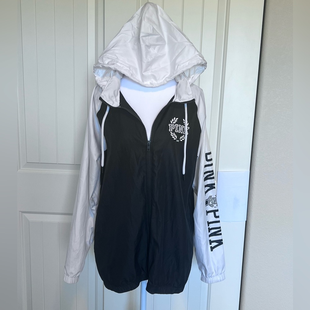 Pink Victoria's Secret Black White Jacket XS/S Zip hood into collar Windbreaker